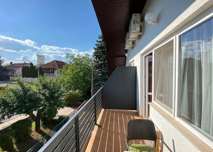 In - Balaton 35514 Siófok